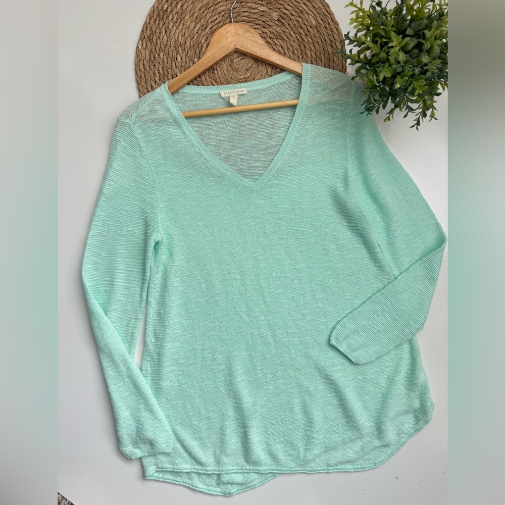 Eileen Fisher V-Neck Long Sleeve Knit Top Lightweight Casual Size Medium‎